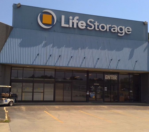 Life Storage - Montgomery, AL