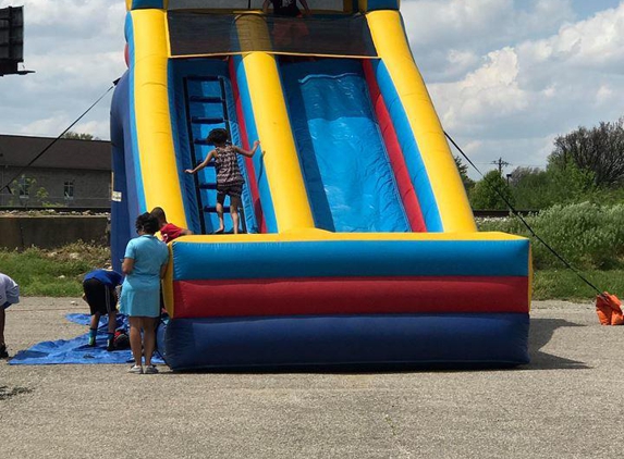 Great Inflatables LLC - New Albany, IN