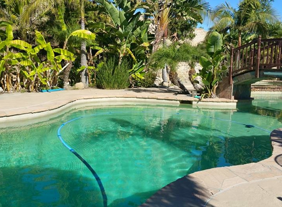 Camarillo Best Pool Cleaning Service - Camarillo, CA