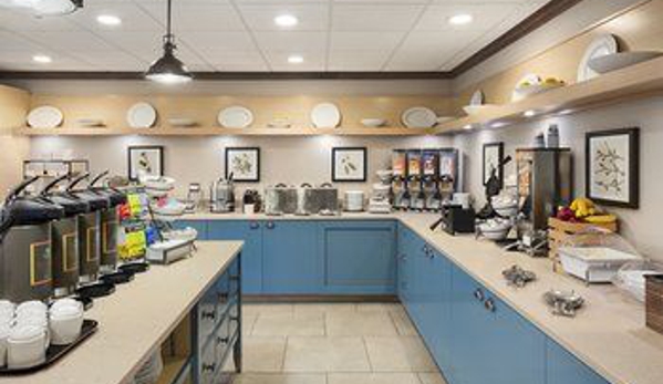 Country Inns & Suites - Lexington, KY