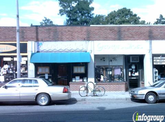 George's Shoe Store - Jamaica Plain, MA