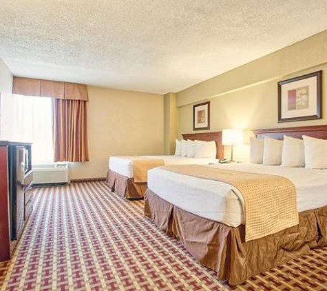 Days Inn & Suites by Wyndham Johnson City - Johnson City, TN