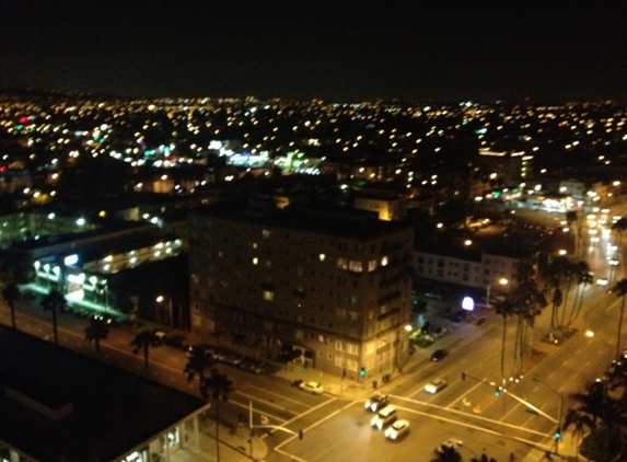 Harbor Place Tower Hoa - Long Beach, CA