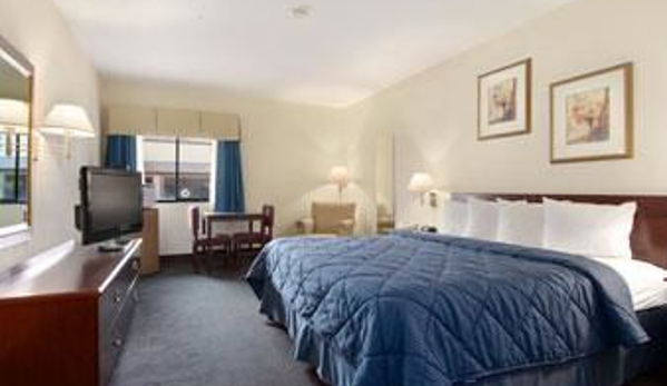 Baymont Inn & Suites - Prince George, VA