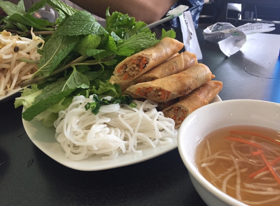 Pho Ca Dao Vietnamese Restaurant - Honolulu, HI