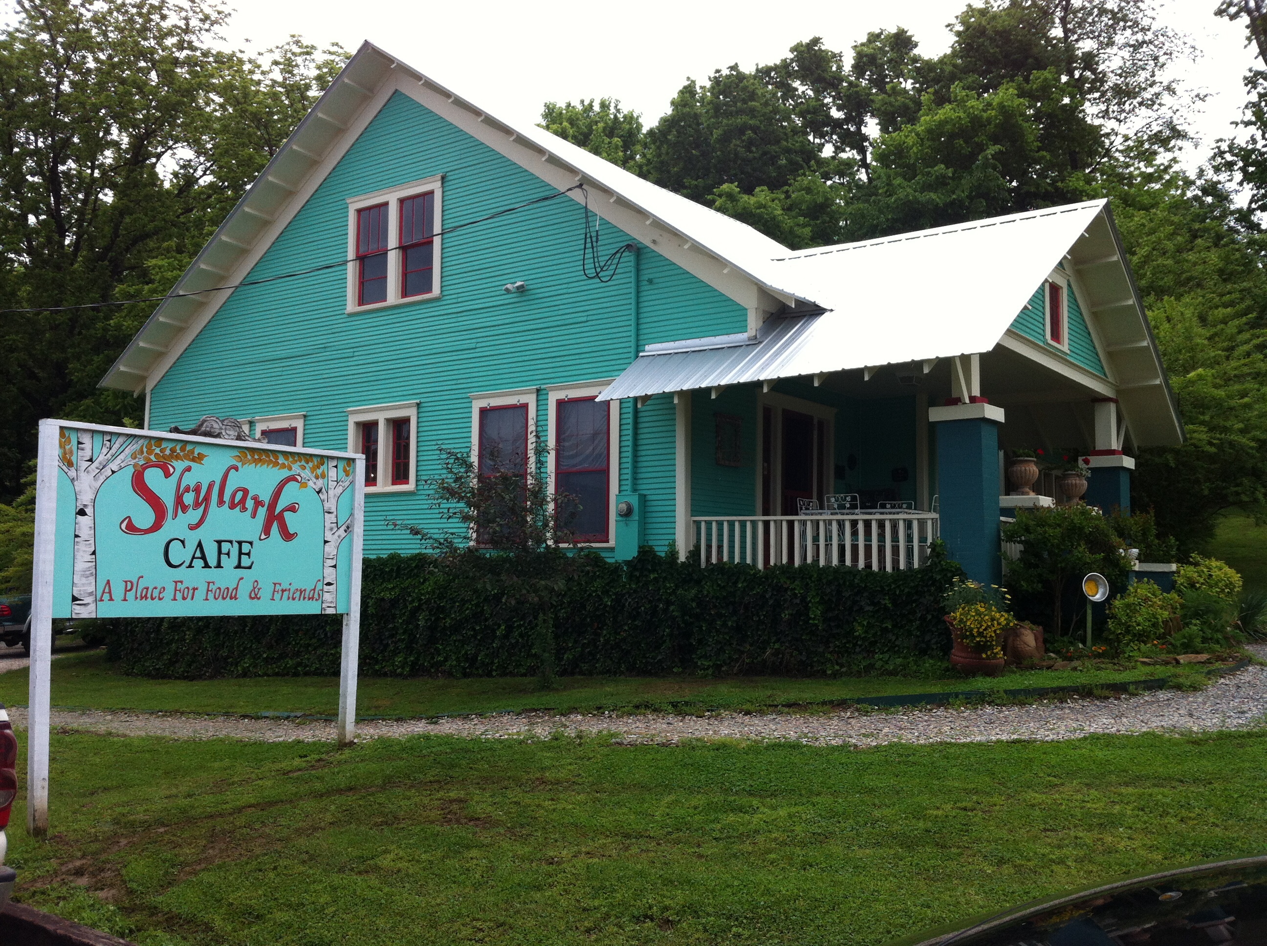 Skylark Cafe 401 High St Leslie Ar 72645