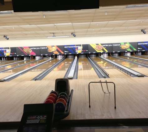 AMF Altamonte Lanes - Altamonte Springs, FL