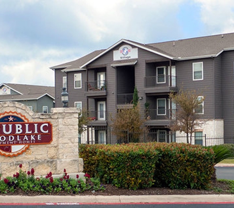 Republic Woodlake Apartments - San Antonio, TX