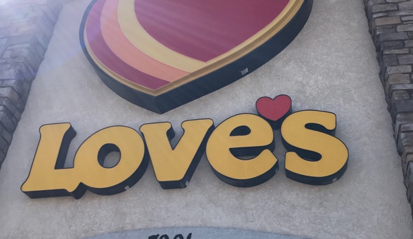 Love's Travel Stop - Chandler, AZ