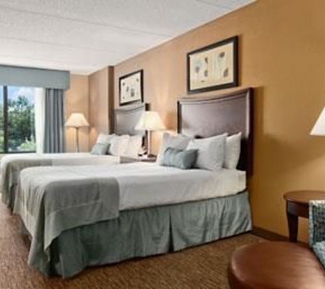 Wingate by Wyndham Fayetteville/Fort Bragg - Fayetteville, NC