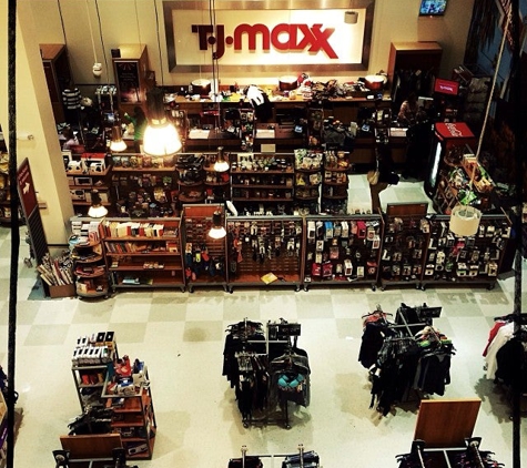 T.J. Maxx - Tarzana, CA