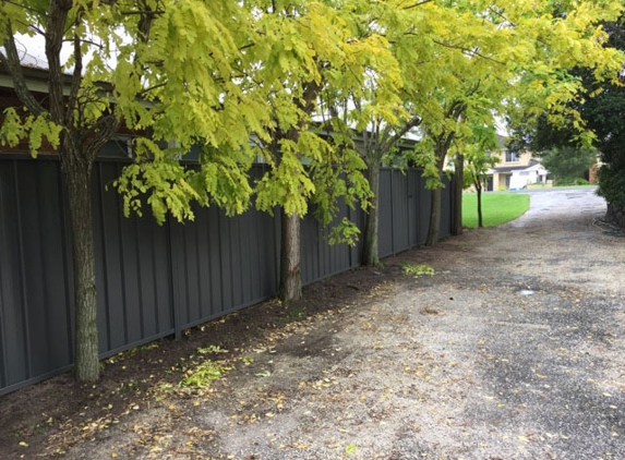 All Around Fencing - Gerringong, NSW. Australian steel, Colorbond (R) fencing.