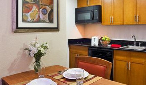 Homewood Suites by Hilton Virginia Beach/Norfolk Airport - Virginia Beach, VA