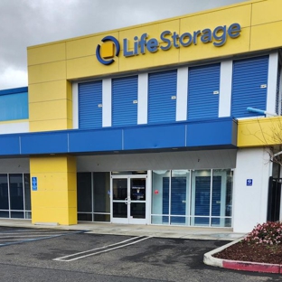 Life Storage - Sacramento, CA