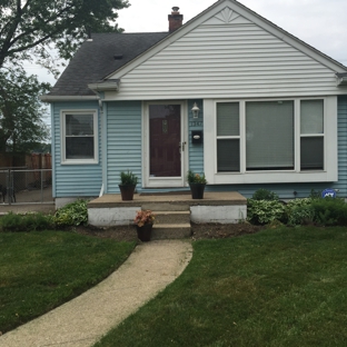 Ace Landscaping Lawn Care & Snow Removal - Ferndale, MI. Frontyard Before