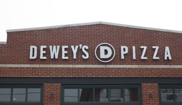 Dewey's Pizza - Columbus, OH