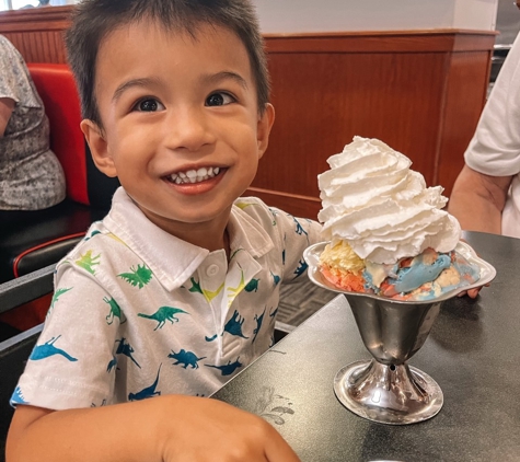 Friendly's - Pittsfield, MA