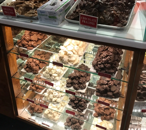 Savannah's Candy Kitchen - Oxon Hill, MD