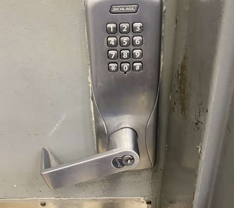 Cooper City Best Locksmith and Security Inc - Hollywood, FL. 24 HOUR LOCK CHANGE SERVICE PEMBROKE PINES FL CALL! (754) 551-5625