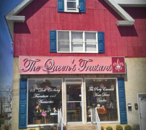 Queen's Treasures - Stroudsburg, PA