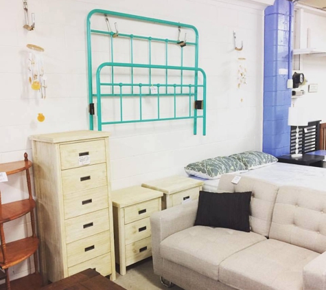 Palm Beach Furniture - Palm Beach, QLD
