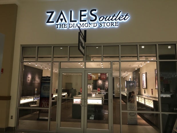 Zales clearance outlet mall