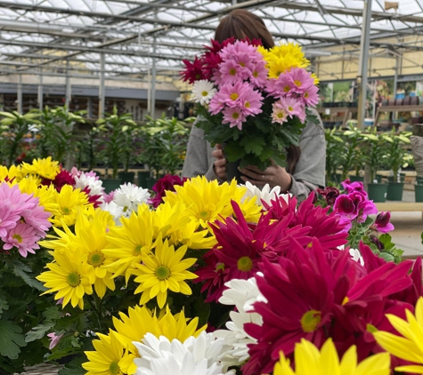 Berns Garden Center - Middletown, OH