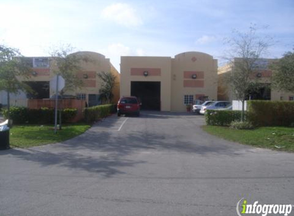 Super Landscapes & Maintenance Inc - Hialeah, FL