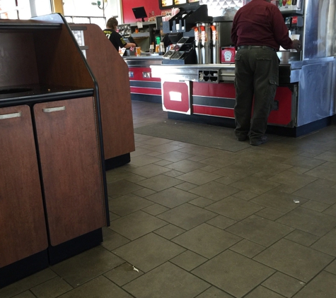 Hardee's - West Point, VA