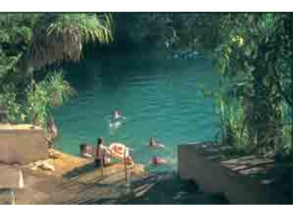 Tumbling Waters Holiday Park - Berry Springs, NT
