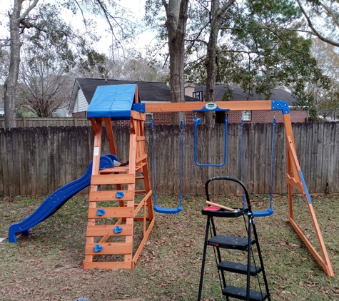 Faceco Handy I - Jackson, MS. Swing set installation 