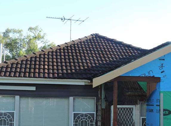 Town & Country Roof Restoration - Belmont, NSW