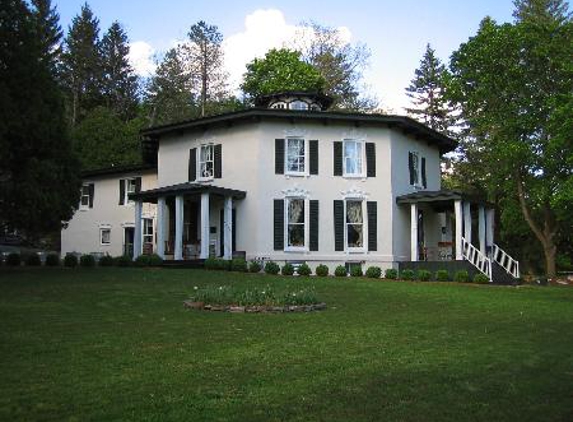 The Black Sheep Inn And Spa - Hammondsport, NY