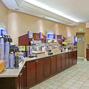 Holiday Inn Express & Suites Puyallup (Tacoma Area) - Puyallup, WA