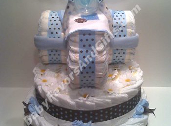 Diaper cakes - BabyFavorsAndGifts.com - brooklyn, NY