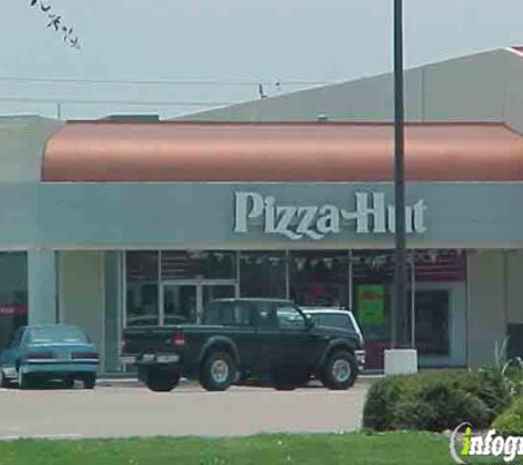 Pizza Hut - Houston, TX