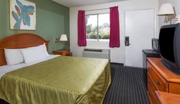 Days Inn by Wyndham San Bernardino - San Bernardino, CA