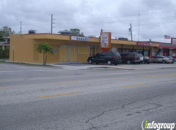 La Nueva Fe Bakery I - Hialeah, FL