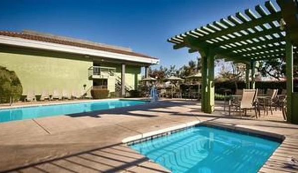 Best Western Village Inn - Fresno, CA
