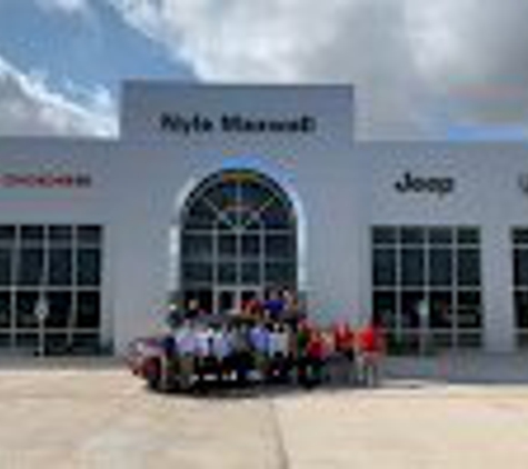 Nyle Maxwell Chrysler Dodge Jeep Ram of Castroville - Castroville, TX