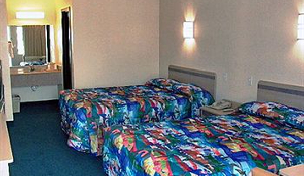 Motel 6 - Humble, TX