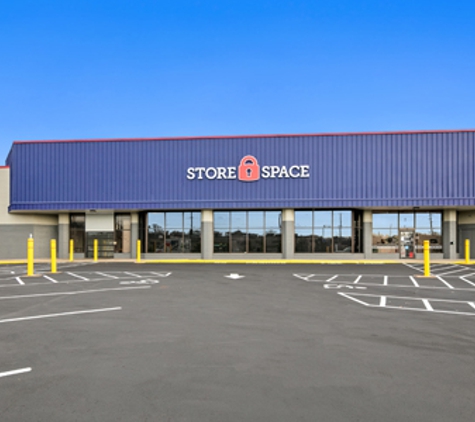 Store Space Self Storage - Jennings, MO