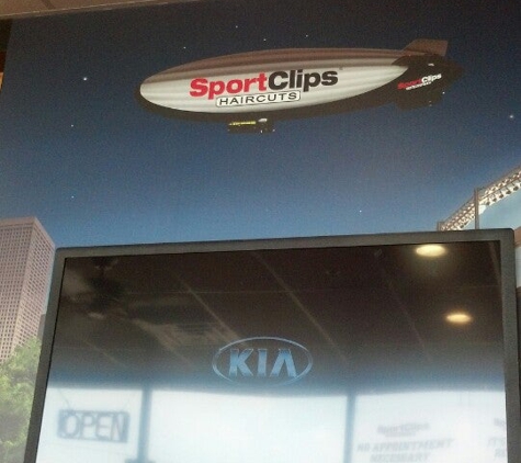 Sport Clips - Des Moines, IA