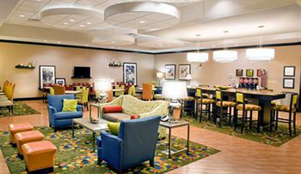 Hampton Inn Evansville Airport - Evansville, IN