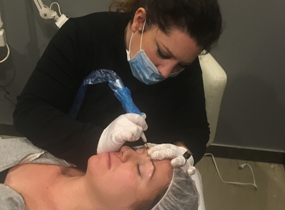 K-Bella Brow Bar & Skincare - Smithtown, NY