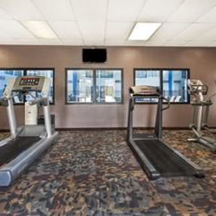 Baymont Inn & Suites - Southfield, MI