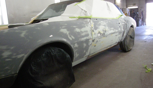 Lee's Discount Auto Body - Denver, CO