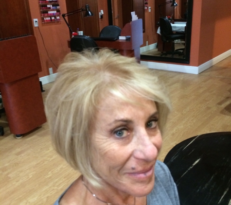 Custom Hair Designs By Sandy @ Palm Beach Beauty Salon - Palm Beach Gardens, FL