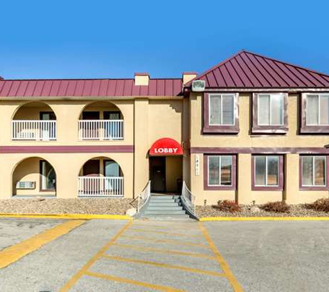 Econo Lodge - Urbandale, IA