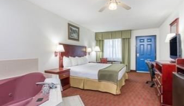 Baymont Inn & Suites - Manning, SC